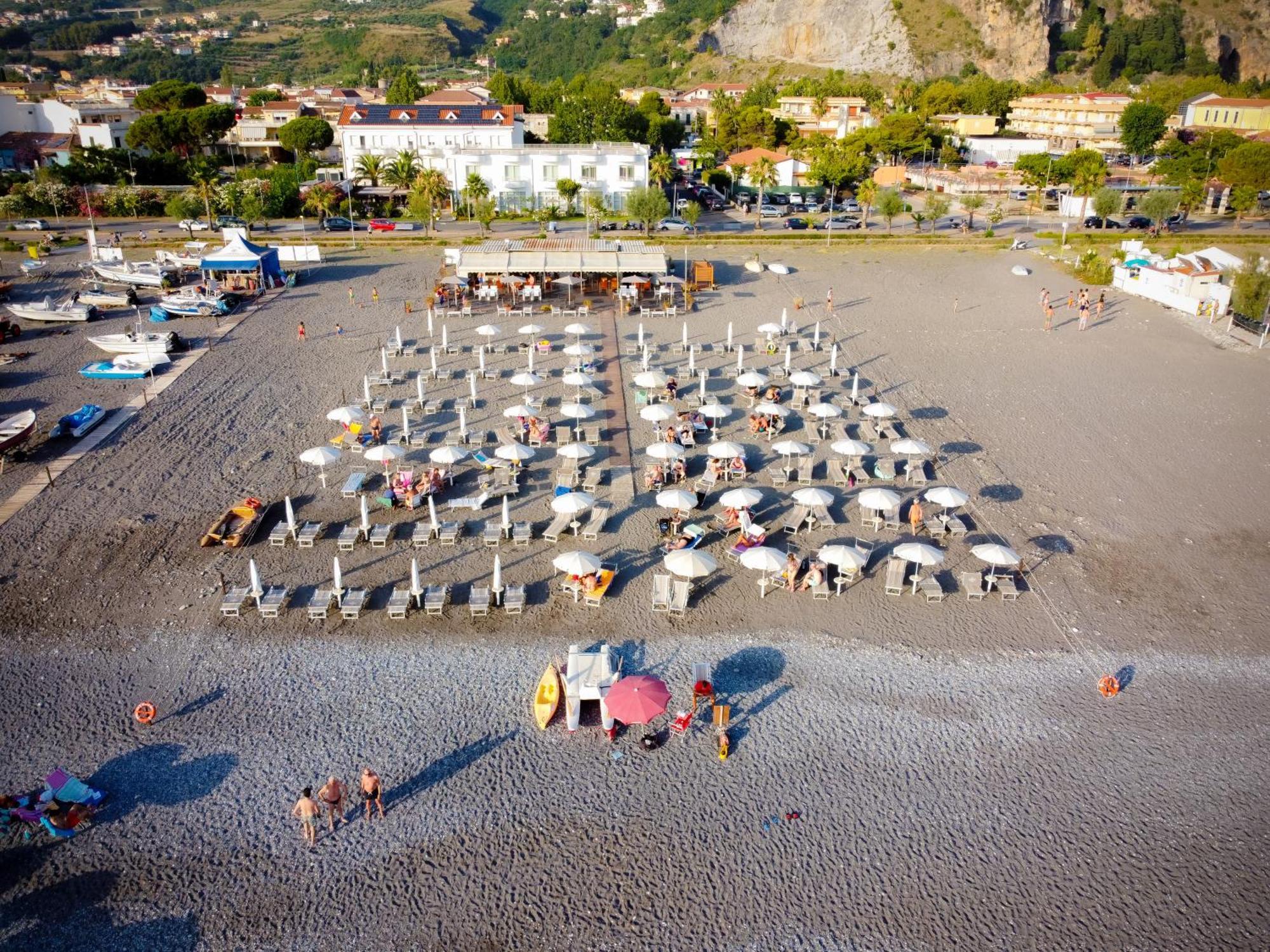 Hotel Garden Praia a Mare Exterior photo